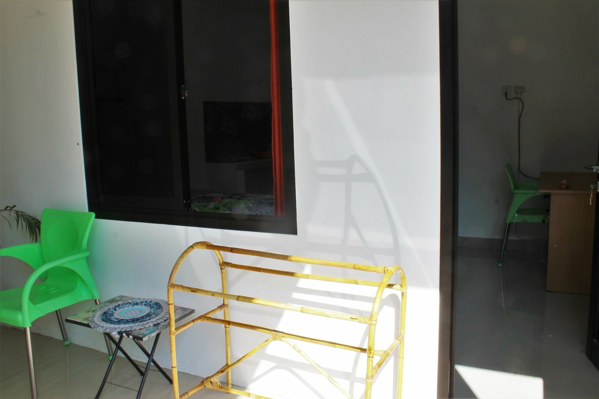 Yuliana Homestay ซานูร์ ภายนอก รูปภาพ